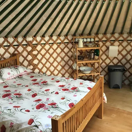 Higher Trenear Farm Yurts Lyxtält Helston